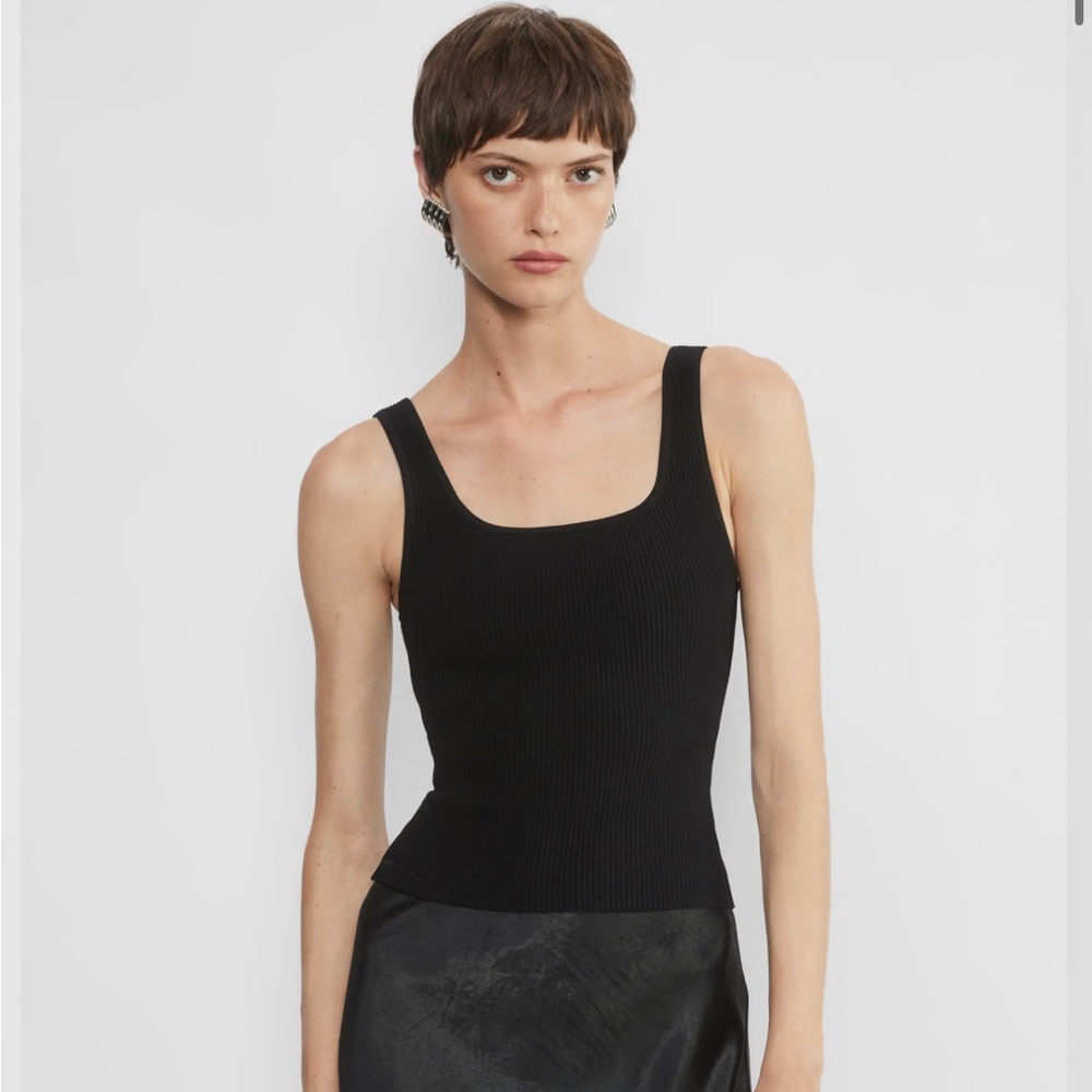 Aritzia Babaton Sculptknit square neck tank